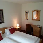 بيت ضيافة Haus Alpengluehn 3*