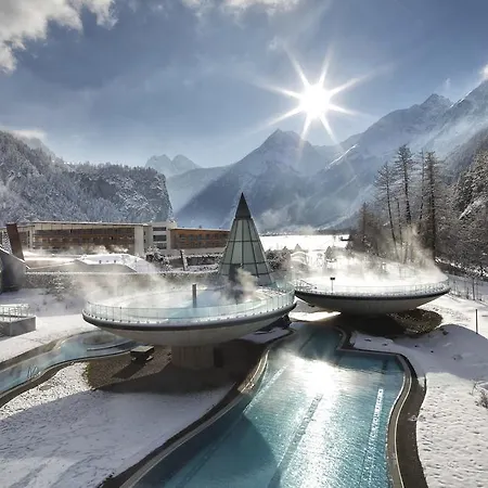 Haus Alpengluehn 3* ザウテンス