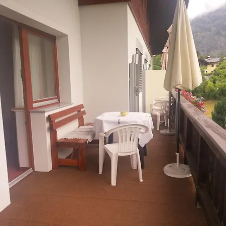 Haus Alpengluehn Guest house 3*