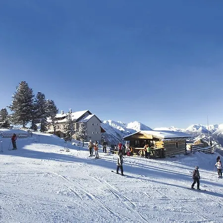 Haus Alpengluehn Pensionat 3*