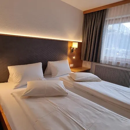 Haus Alpengluehn Guest house
