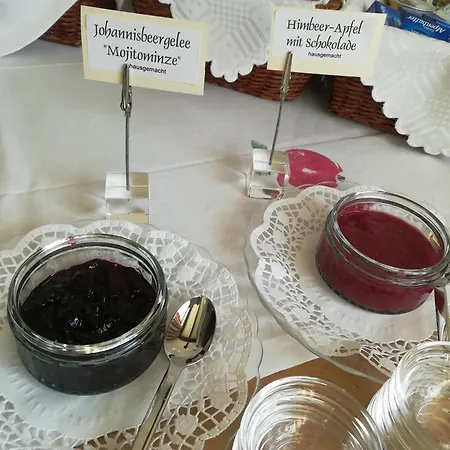 Haus Alpengluehn Konukevi 3*