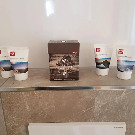 Haus Alpengluehn Konukevi Sautens