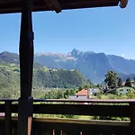 Haus Alpengluehn Gæstehus
